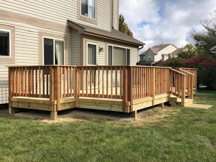 DIY Deck Ideas and Basic Instructions